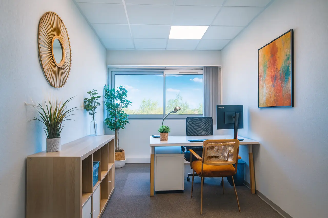 Bureau individuel à Montpellier Garosud pour rendez-vous professionnel et travail au calme